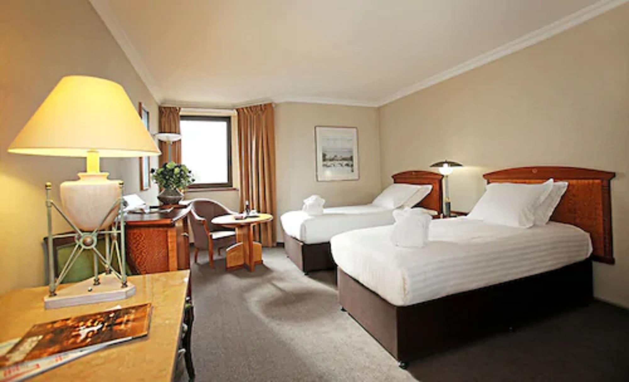 Millennium Hotel Paris Charles De Gaulle Roissy-en-France Bagian luar foto