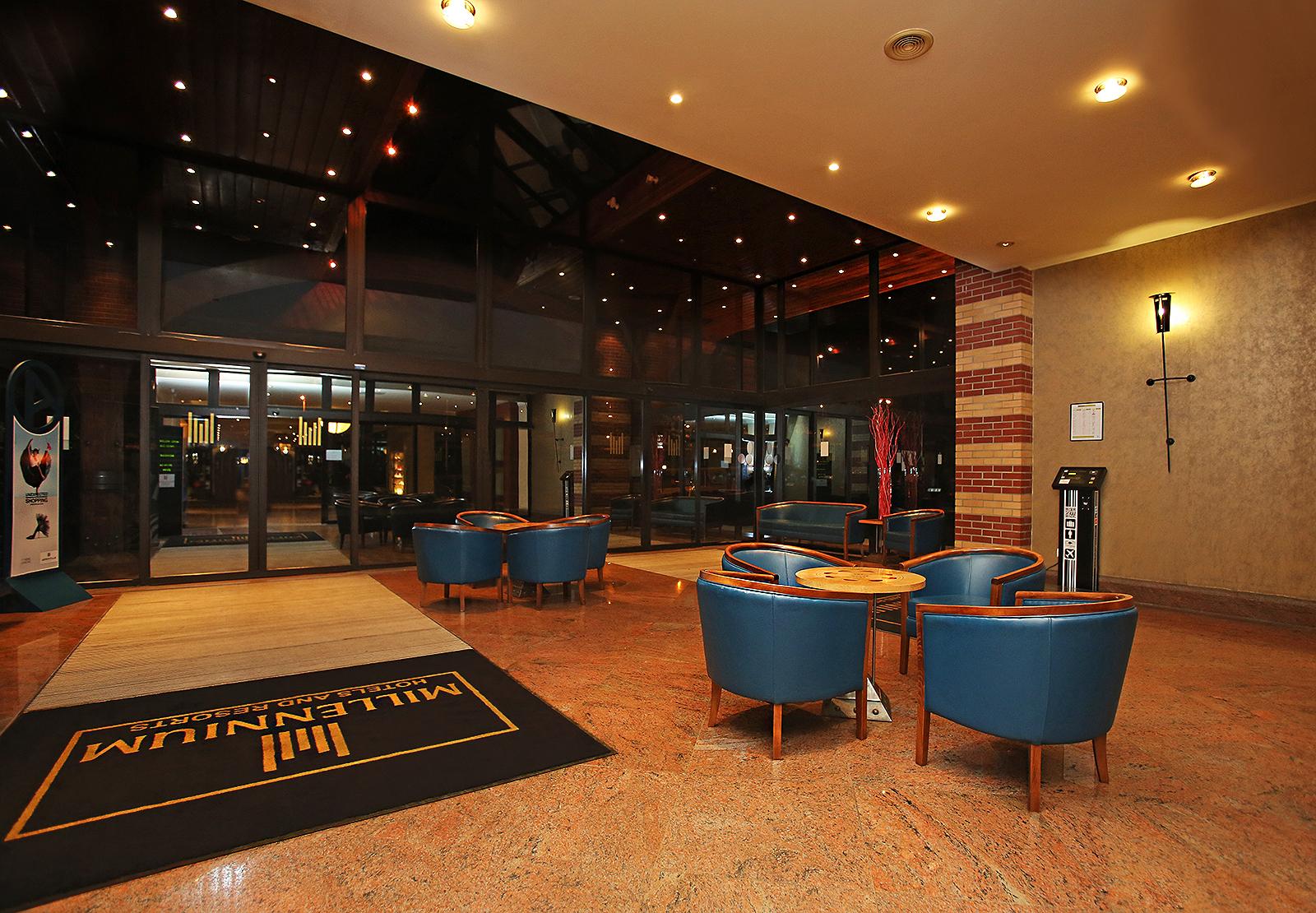 Millennium Hotel Paris Charles De Gaulle Roissy-en-France Bagian luar foto